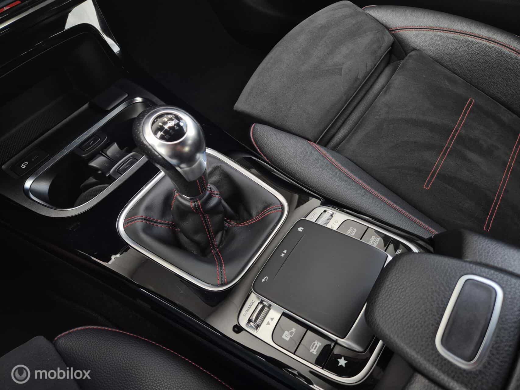 Mercedes A-klasse 200 Business Solution AMG