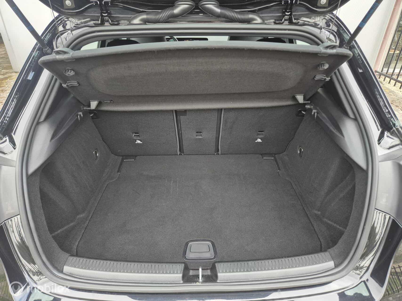 Mercedes A-klasse 200 Business Solution AMG