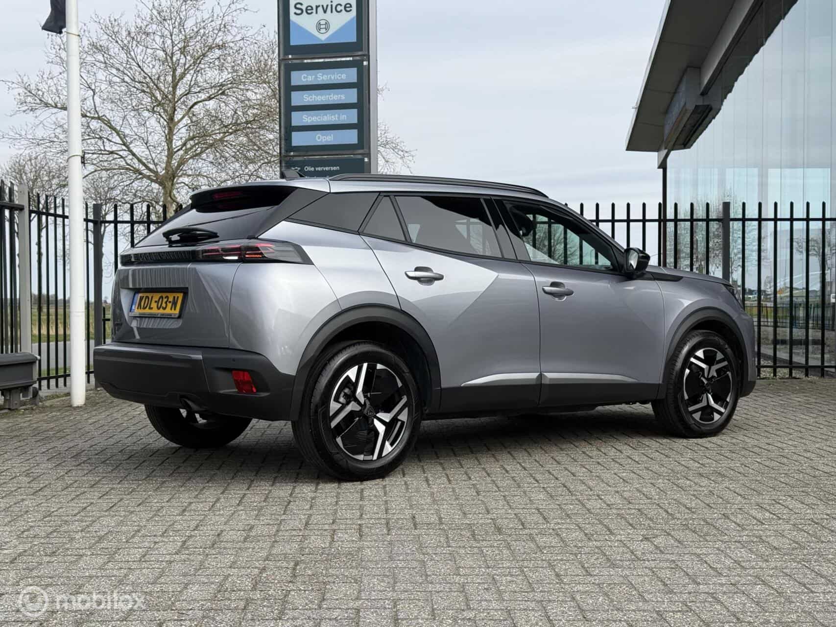 Peugeot 2008 1.2 PureTech Allure | Led | Leer | Groot scherm