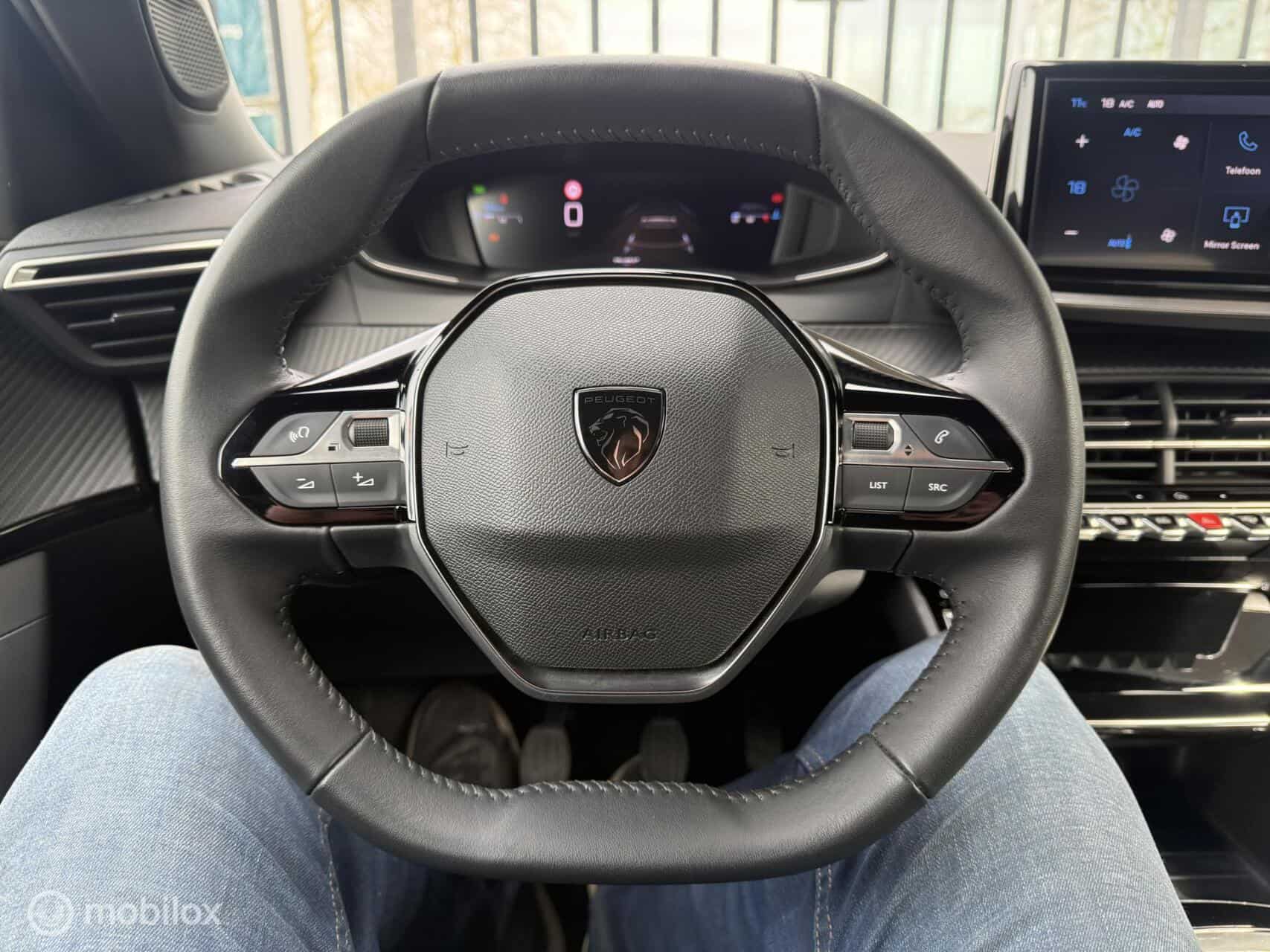 Peugeot 2008 1.2 PureTech Allure | Led | Leer | Groot scherm