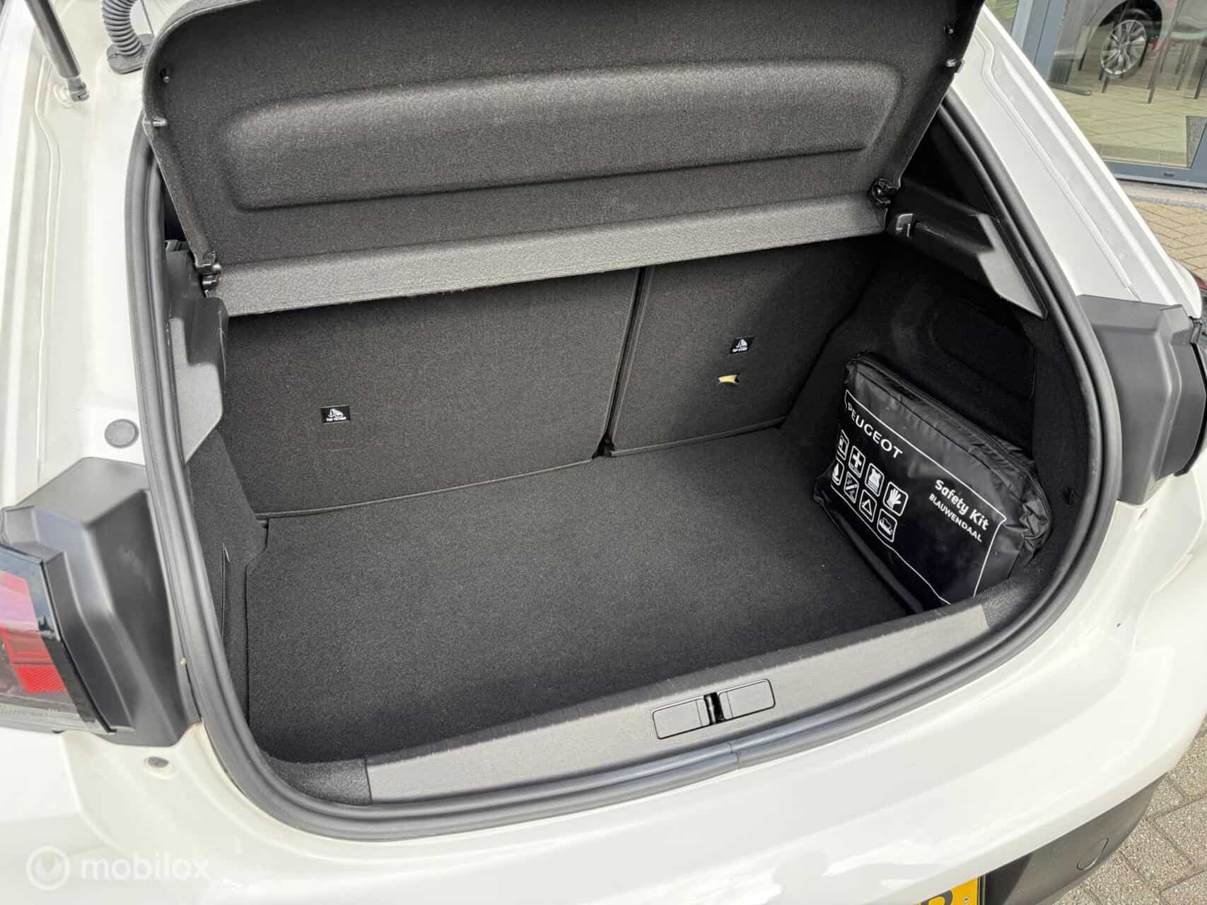 Peugeot 208 1.2 PureTech Active Carplay | Navigatie | Airco