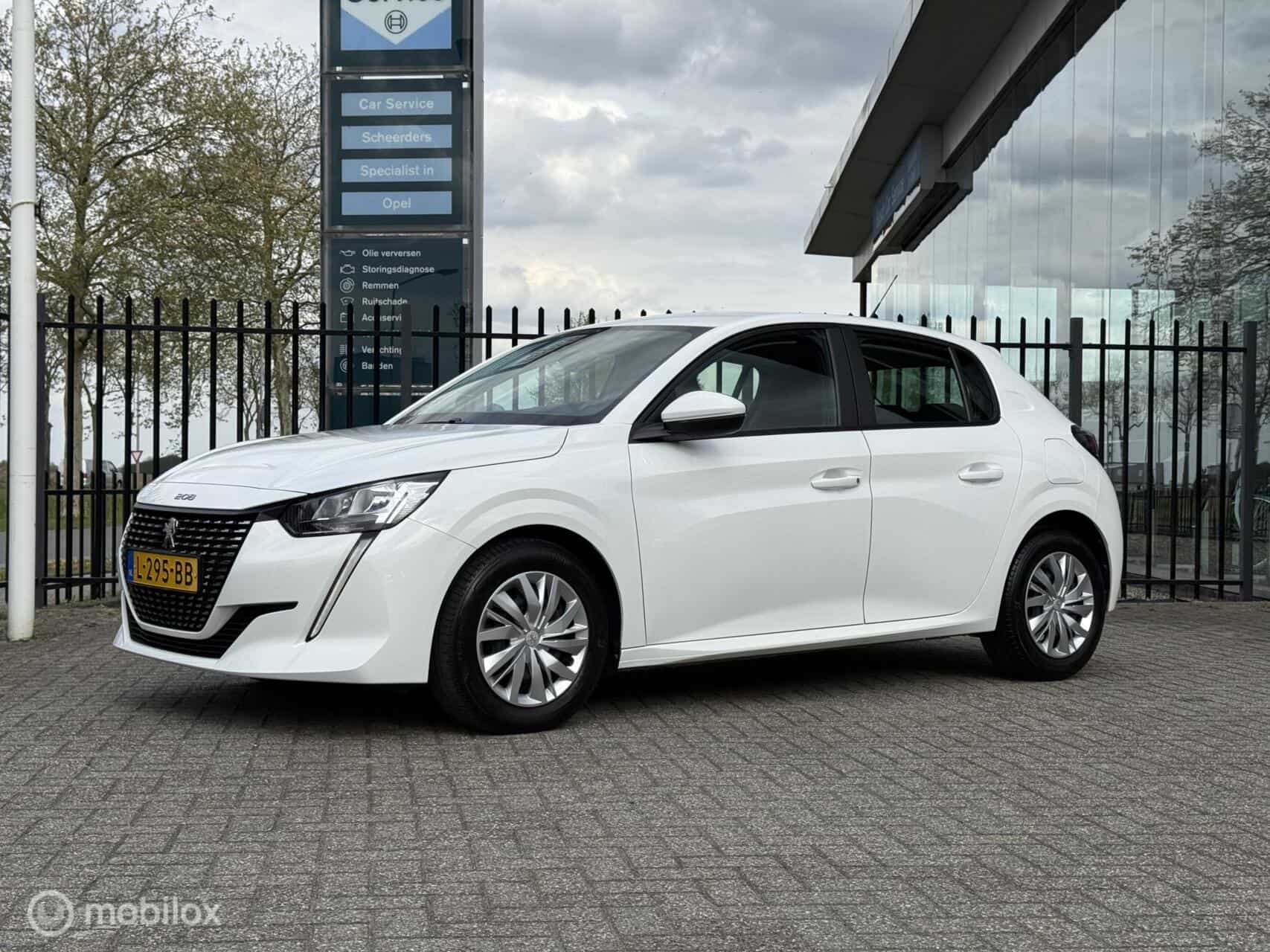 Peugeot 208 1.2 PureTech Active Carplay | Navigatie | Airco