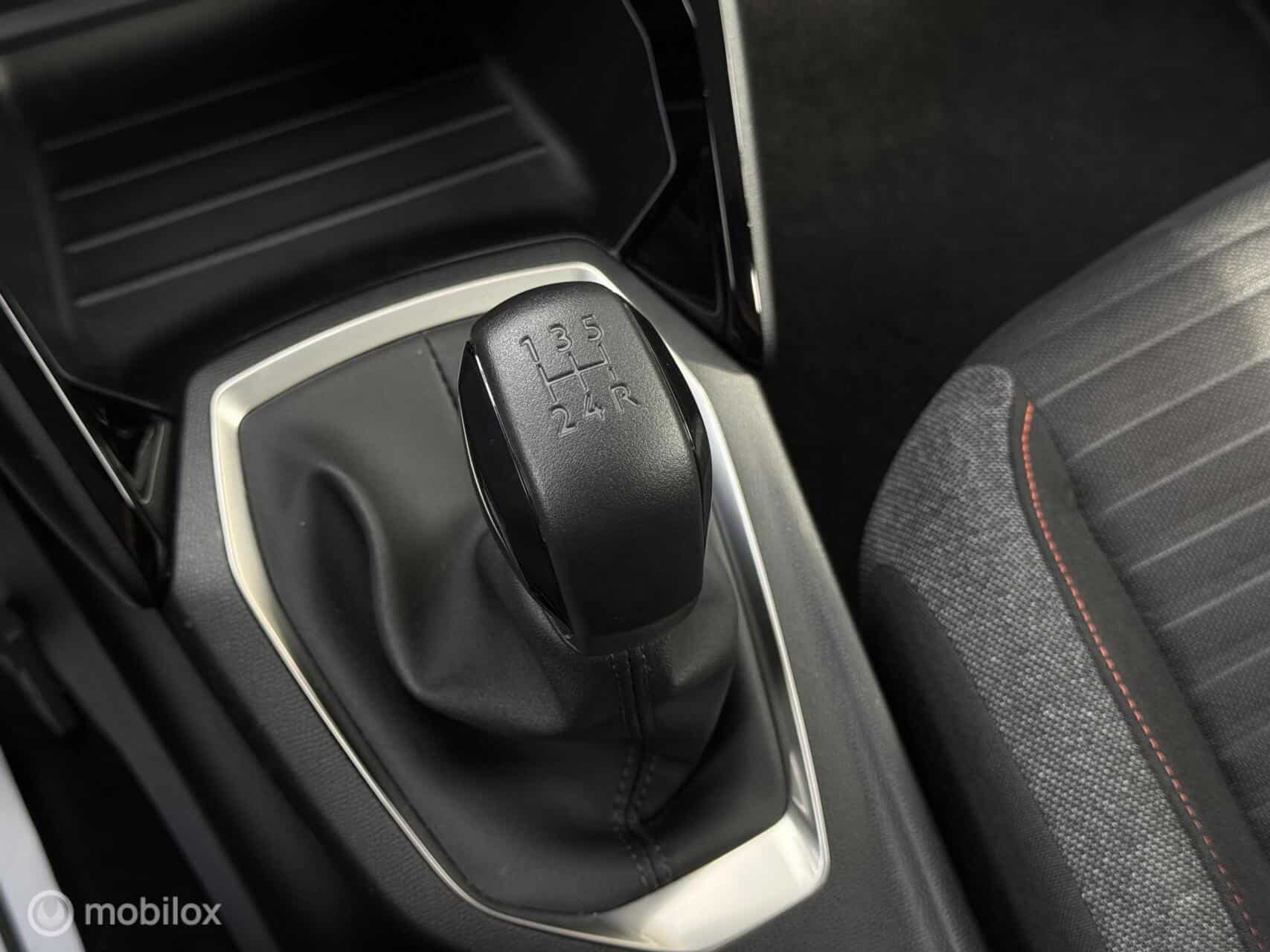 Peugeot 208 1.2 PureTech Active Carplay | Navigatie | Airco