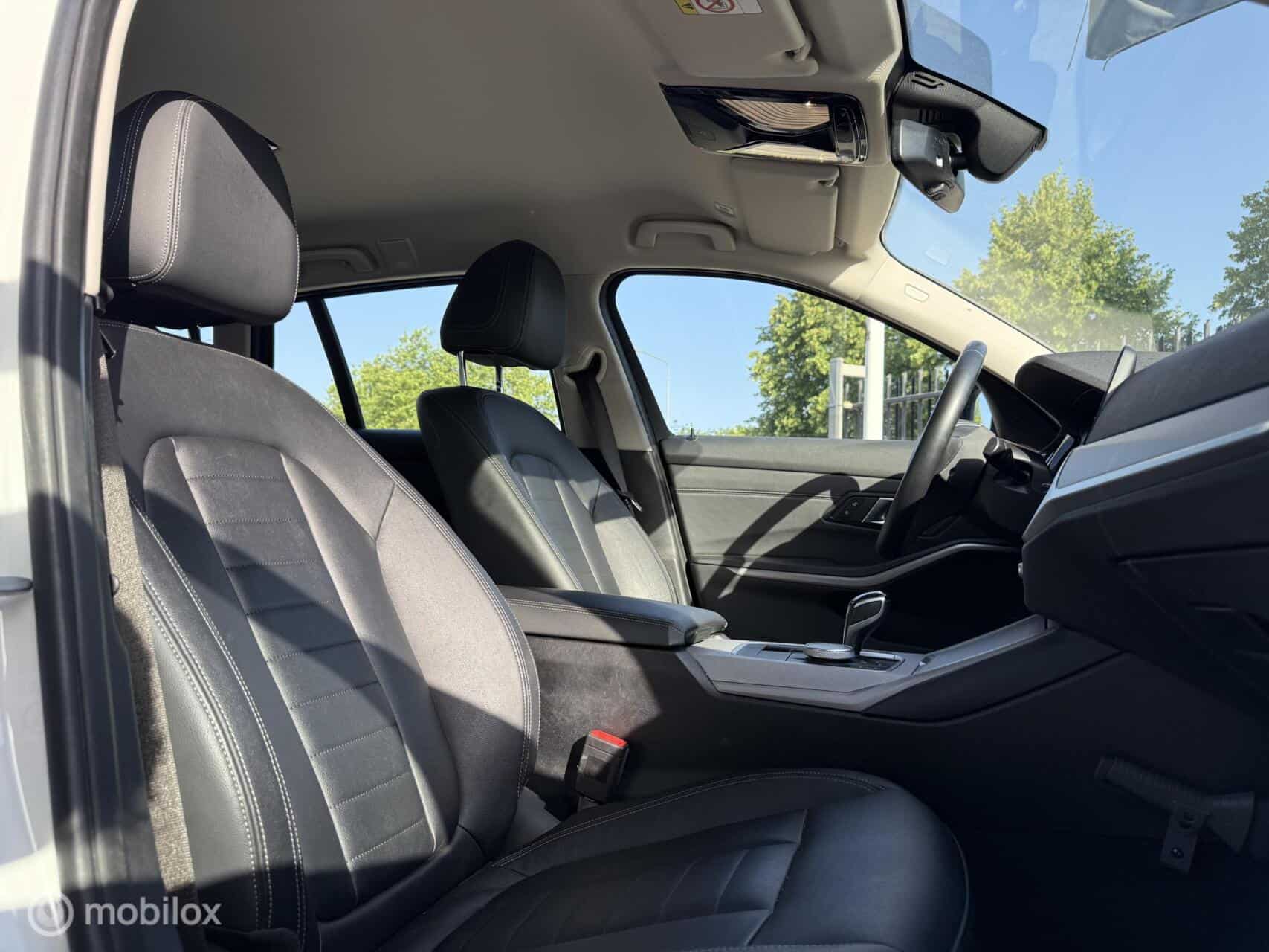 BMW 3-serie Touring 320e 1ste Eig | Leer | Stoelverwarming