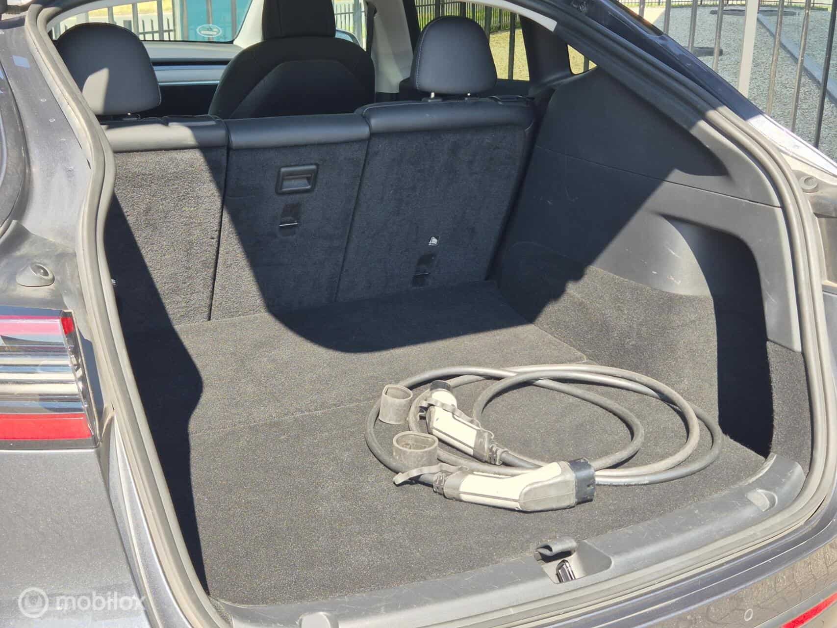 Tesla Model Y Long Range AWD 75 kWh SoH 92%