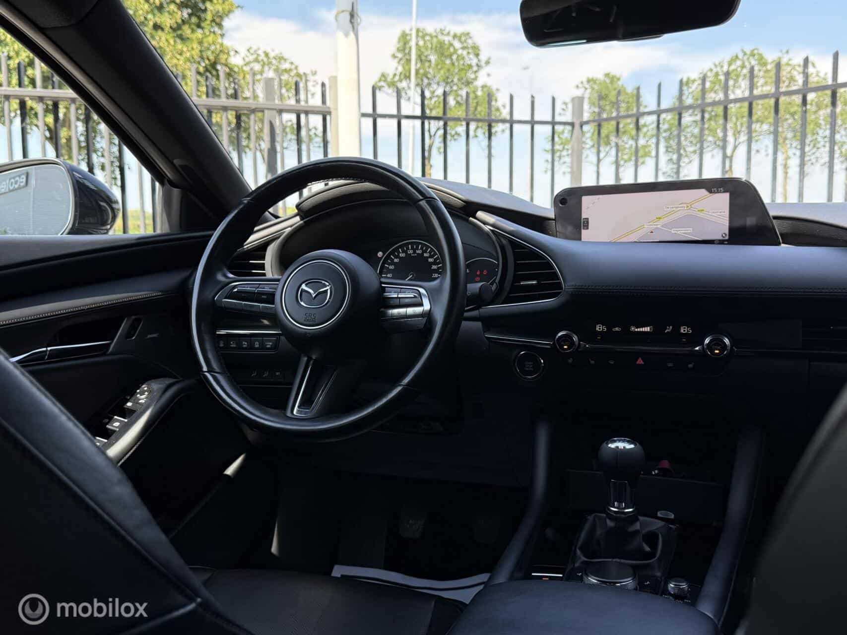 Mazda 3 2.0 e-SkyActiv-X M Hybrid 186 Luxury | full option