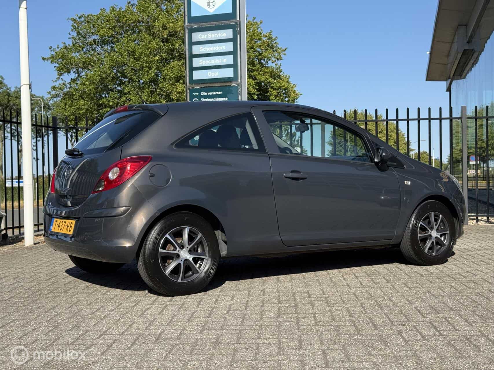 Opel Corsa 1.2-16V BlitZ