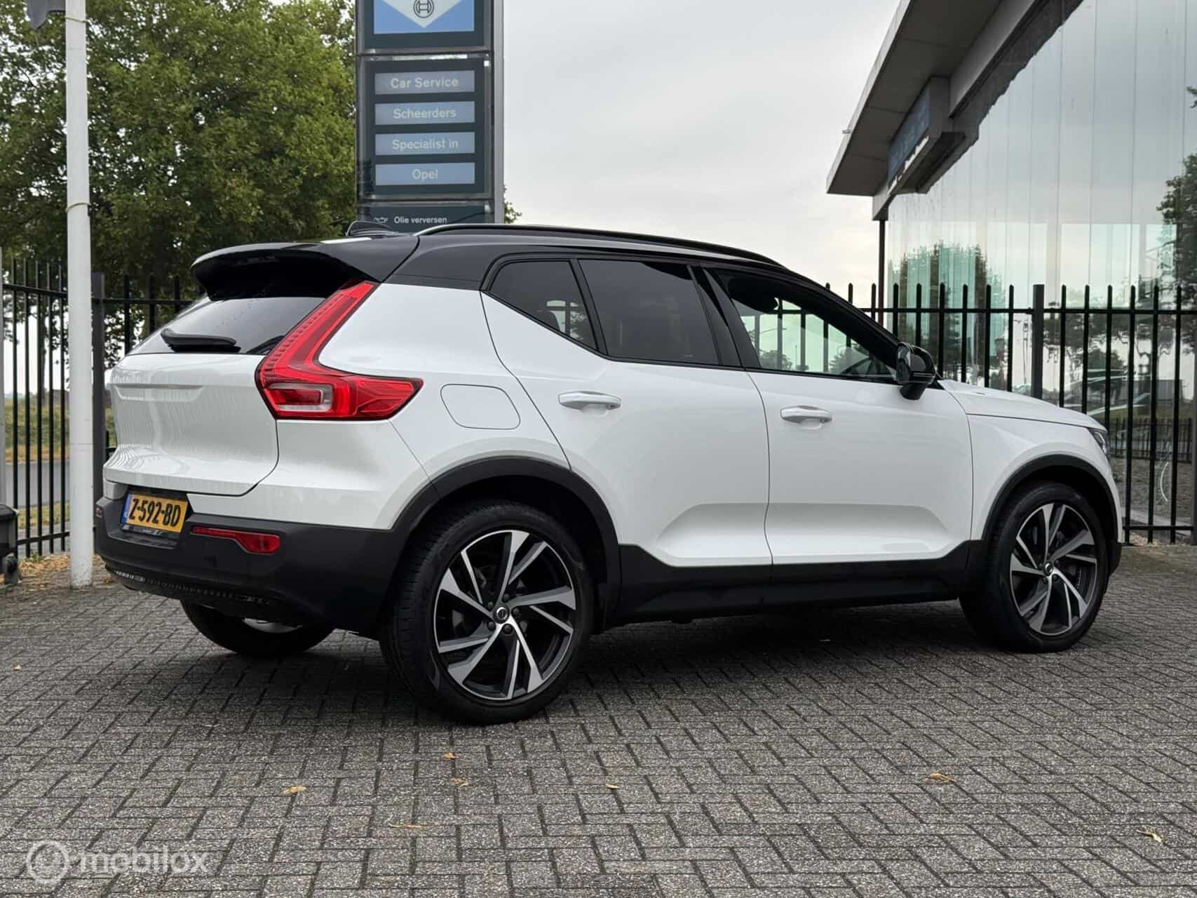 Volvo XC40 1.5 T5 Recharge R-Design|Pano|H/K|Carplay