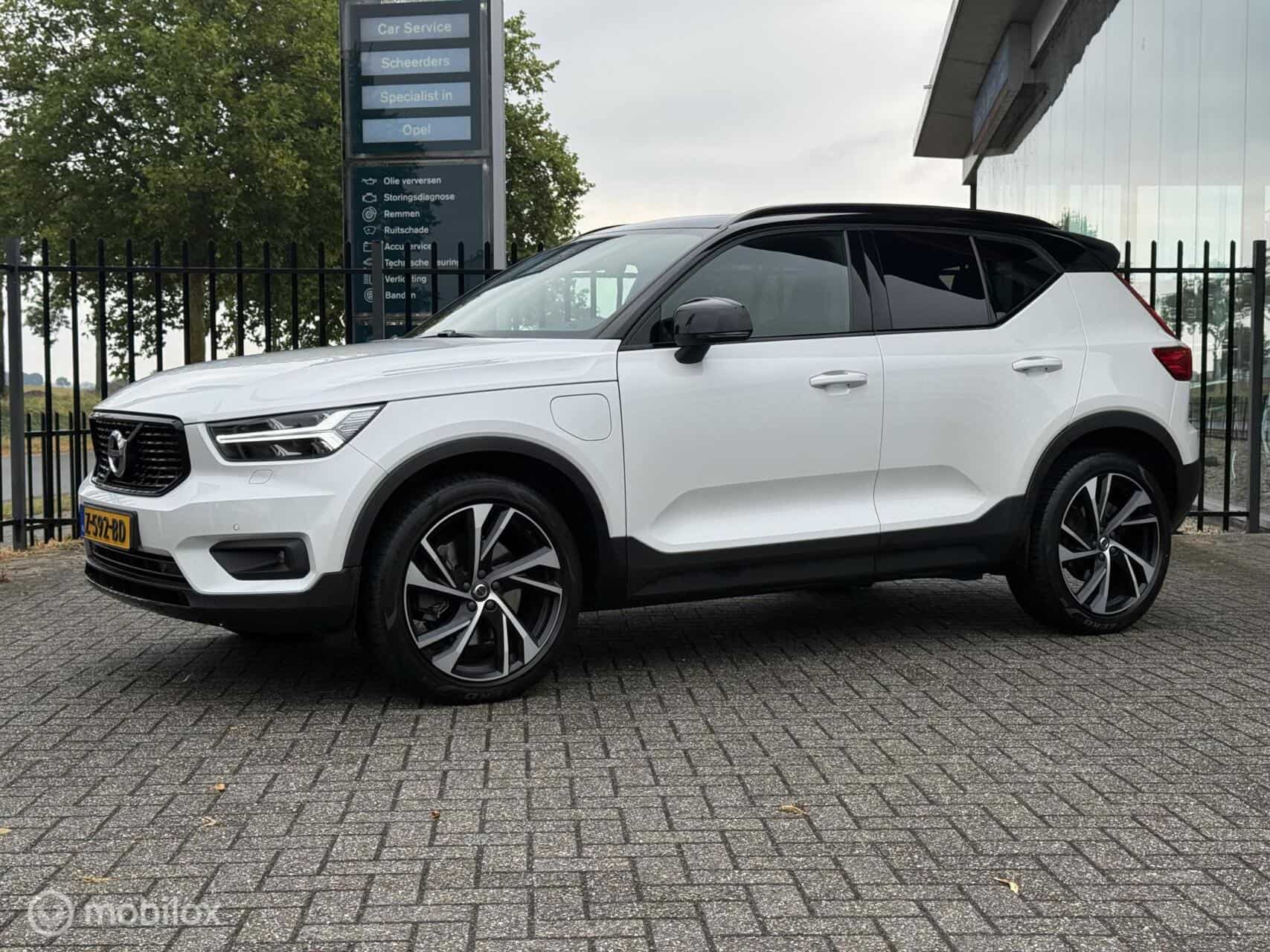 Volvo XC40 1.5 T5 Recharge R-Design|Pano|H/K|Carplay