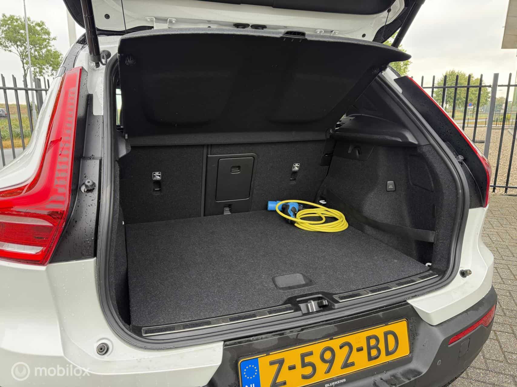 Volvo XC40 1.5 T5 Recharge R-Design|Pano|H/K|Carplay