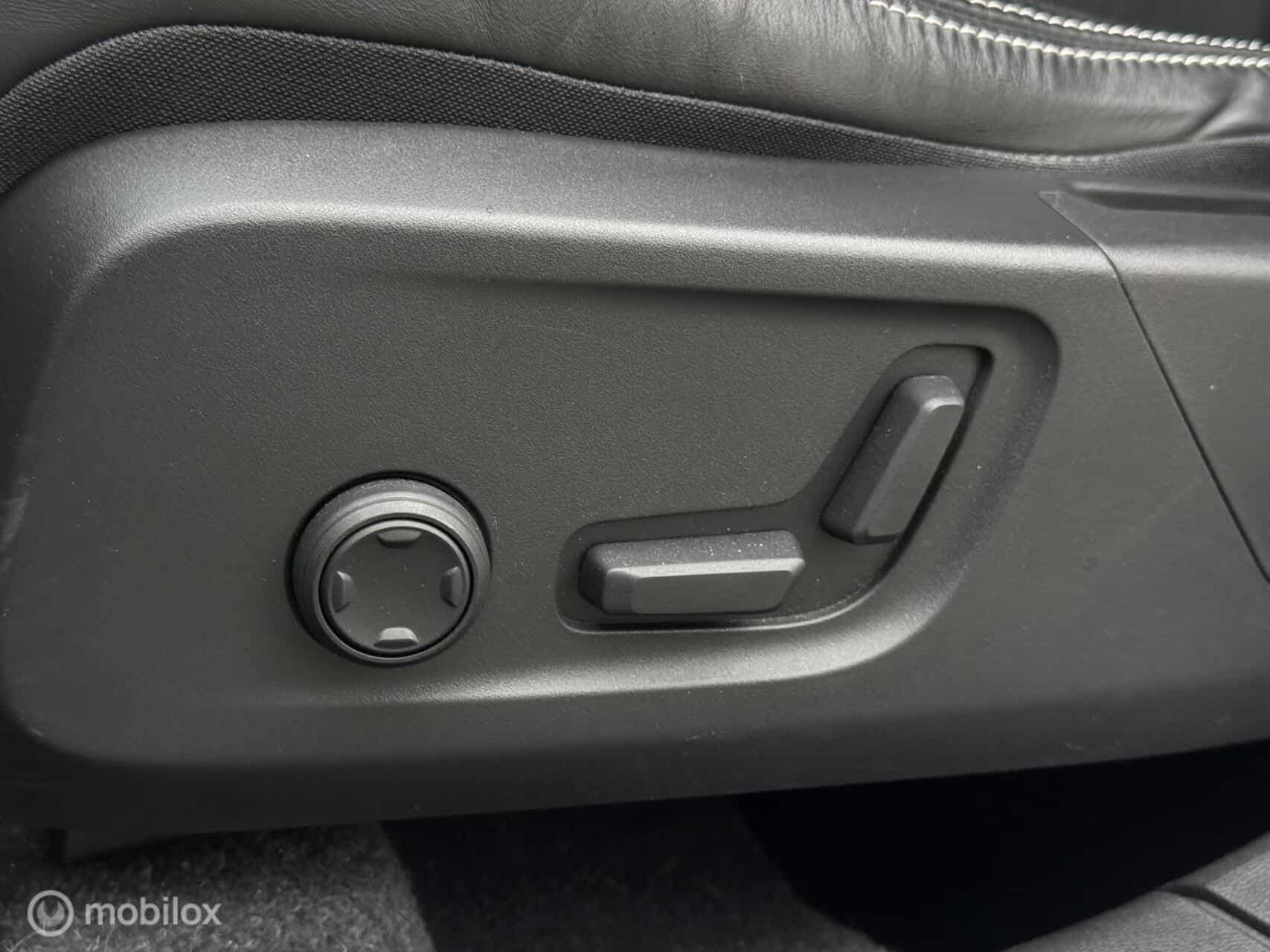 Volvo XC40 1.5 T5 Recharge R-Design|Pano|H/K|Carplay