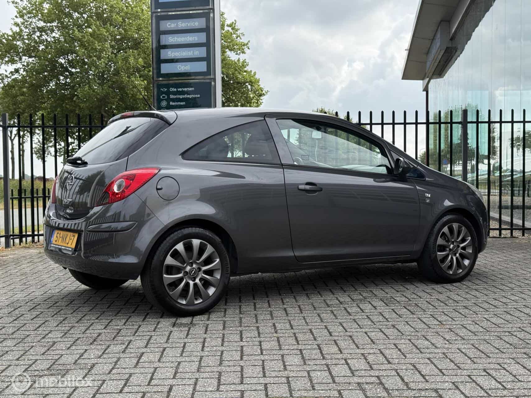 Opel Corsa 1.4-16V | Airco | NAP | Cruise