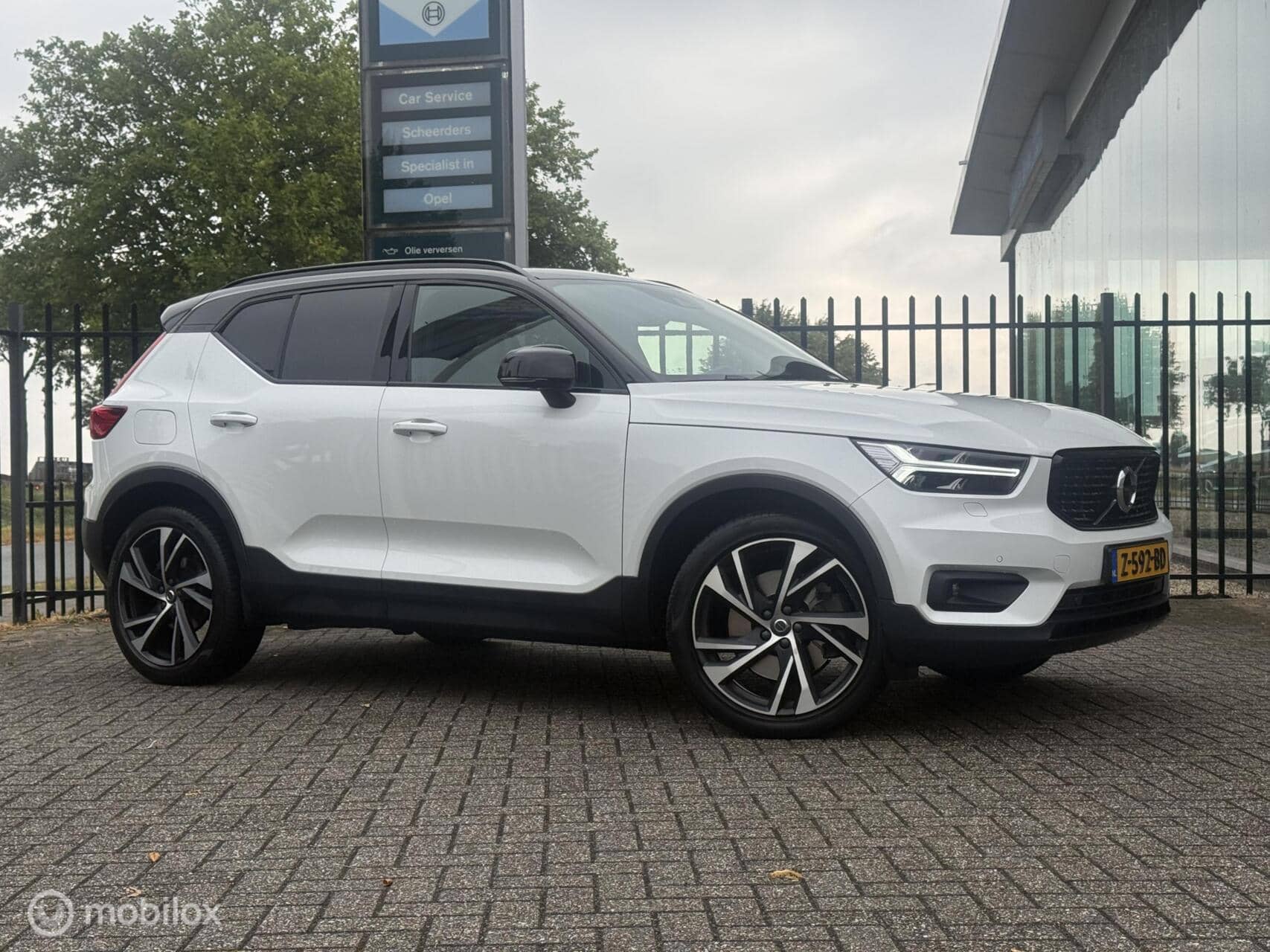 Volvo XC40 1.5 T5 Recharge R-Design|Pano|H/K|Carplay