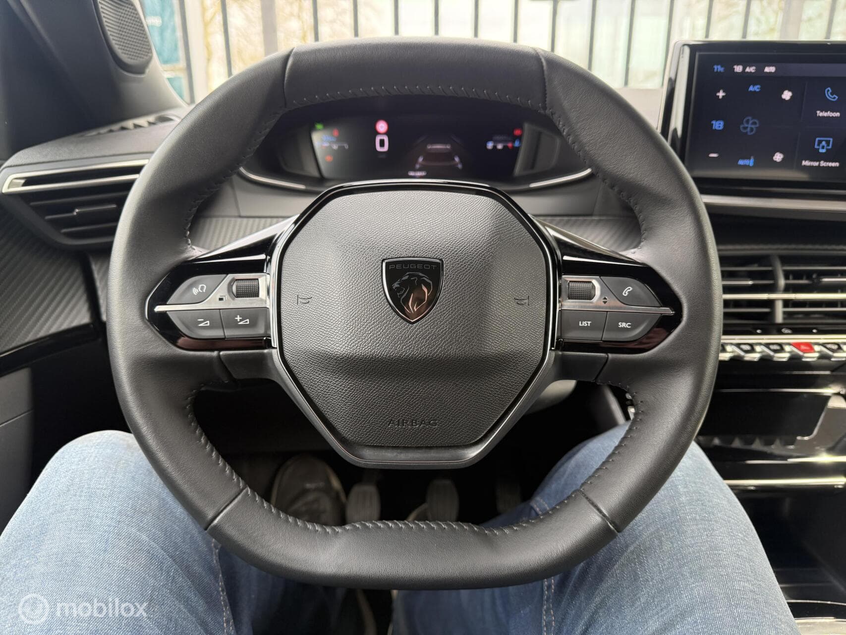 Peugeot 2008 1.2 PureTech Allure | Led | Leer | Groot scherm