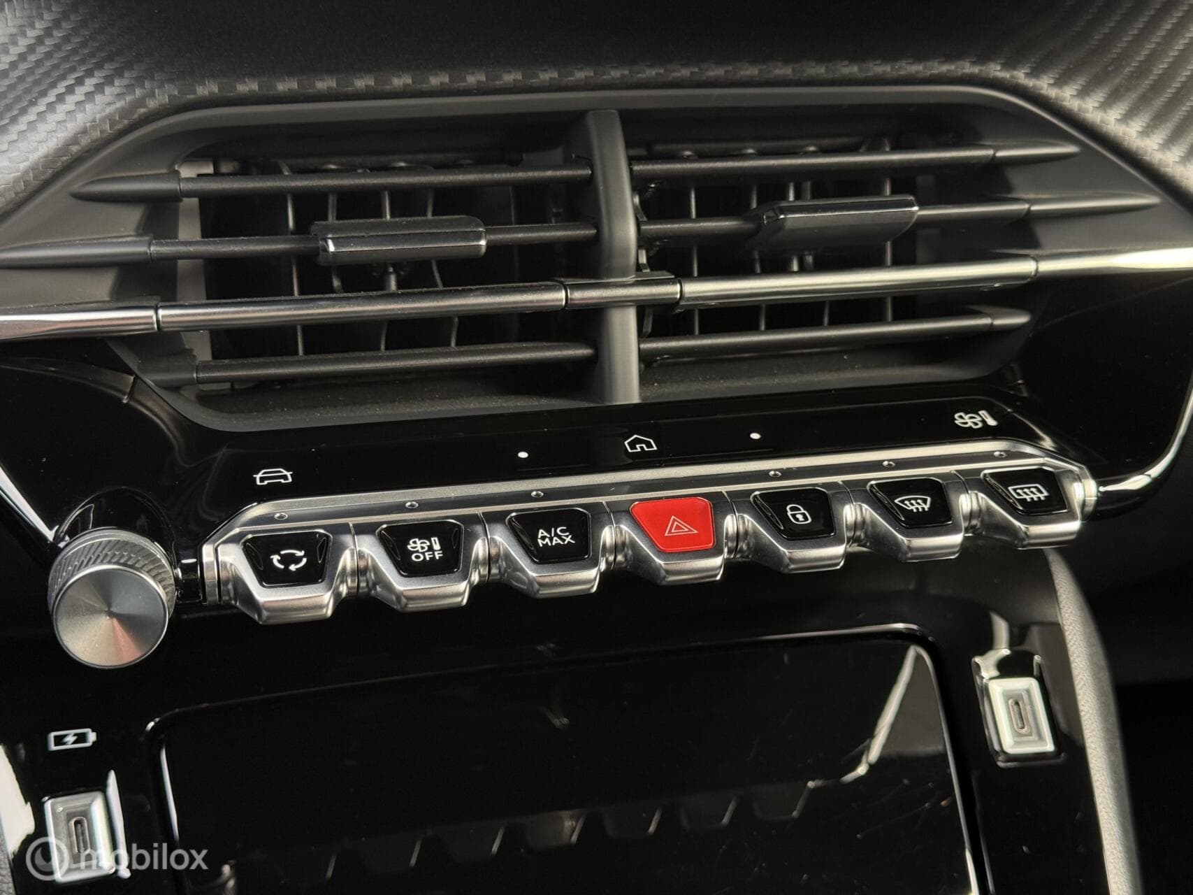 Peugeot 2008 1.2 PureTech Allure | Led | Leer | Groot scherm