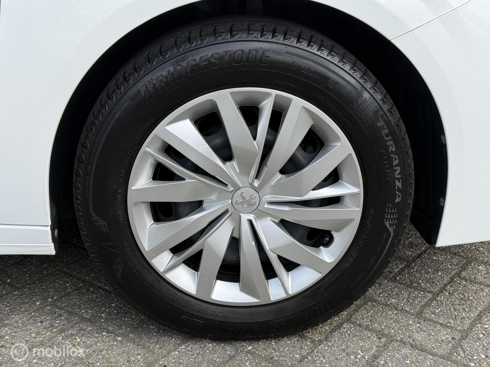 Peugeot 208 1.2 PureTech Active Carplay | Navigatie | Airco