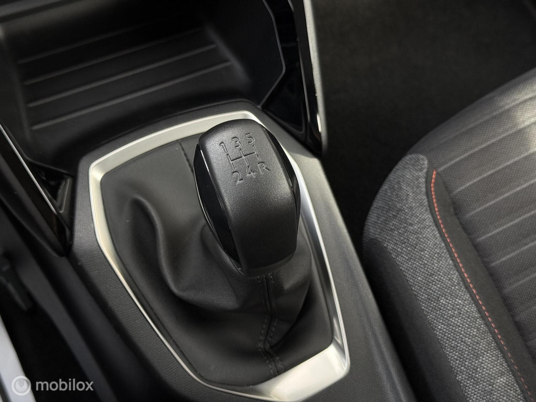 Peugeot 208 1.2 PureTech Active Carplay | Navigatie | Airco