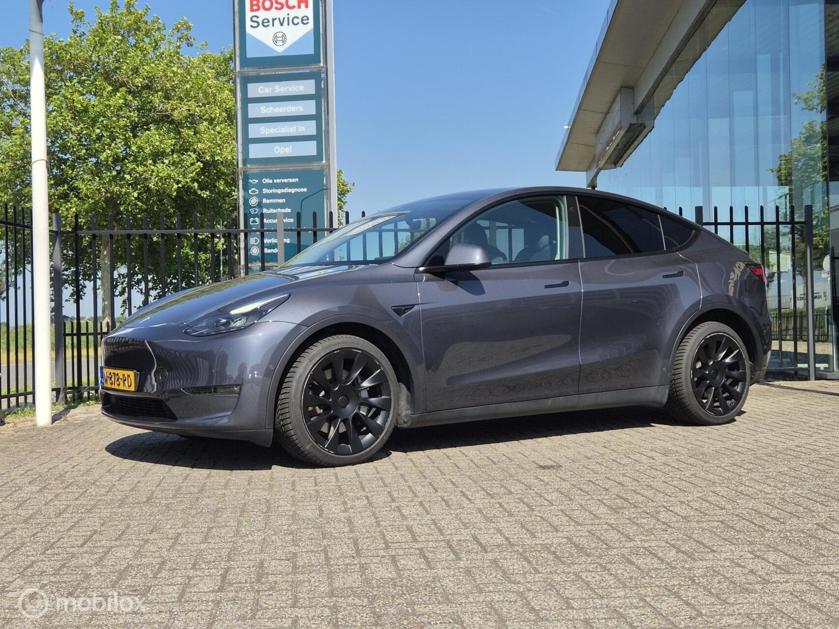 Tesla Model Y Long Range AWD 75 kWh SoH 92%