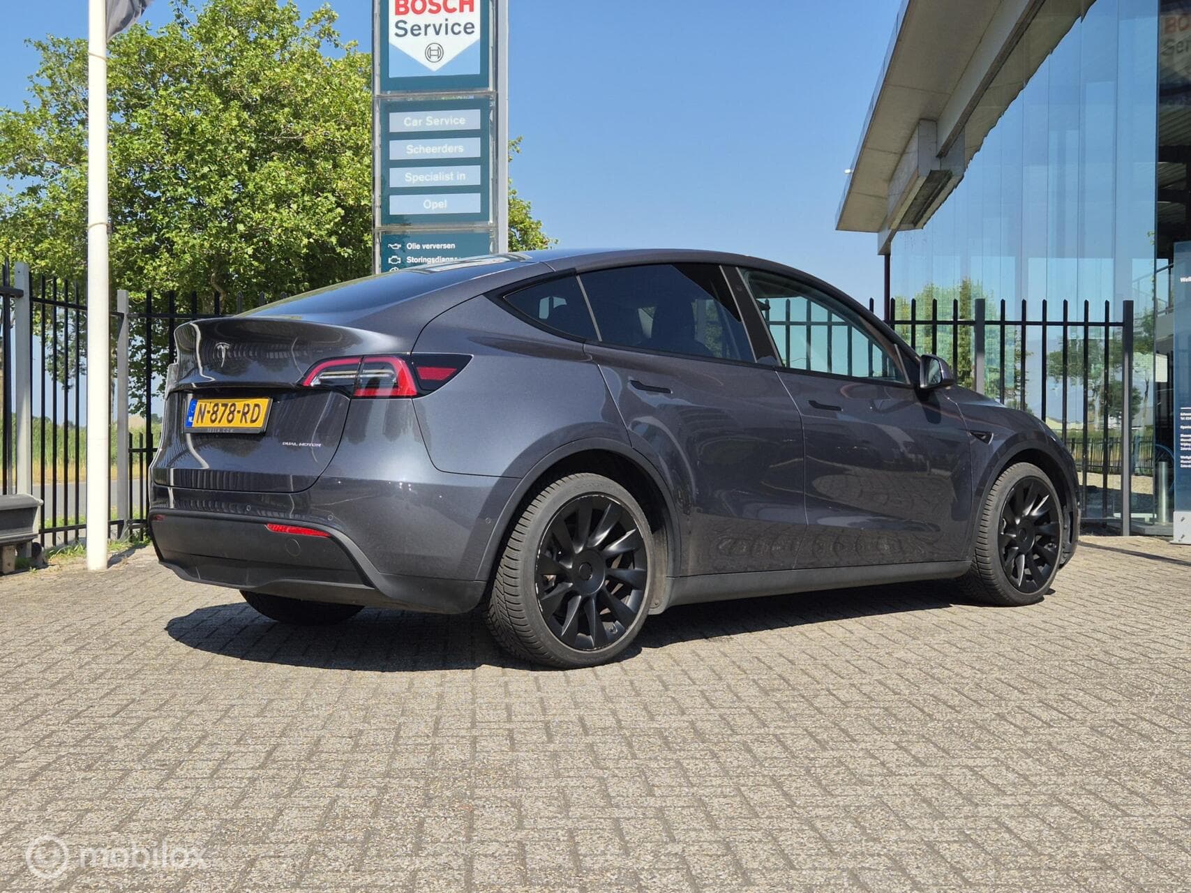 Tesla Model Y Long Range AWD 75 kWh SoH 92%