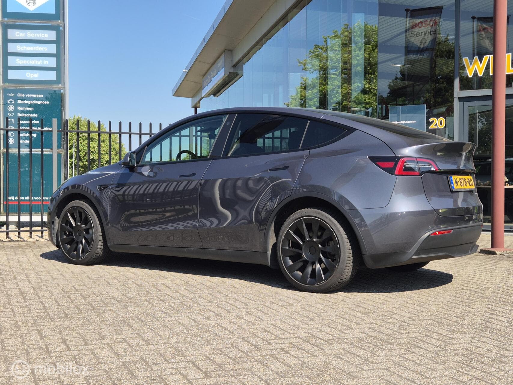 Tesla Model Y Long Range AWD 75 kWh SoH 92%
