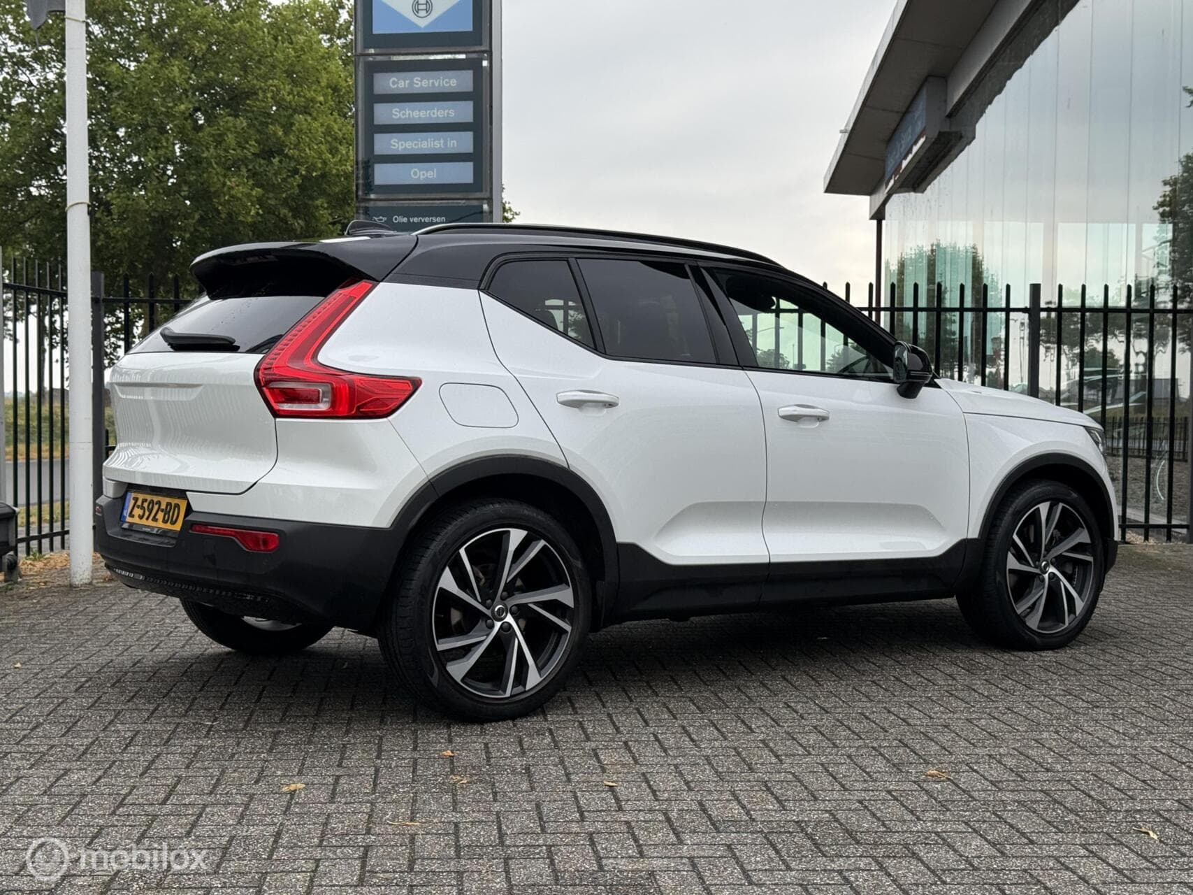 Volvo XC40 1.5 T5 Recharge R-Design|Pano|H/K|Carplay