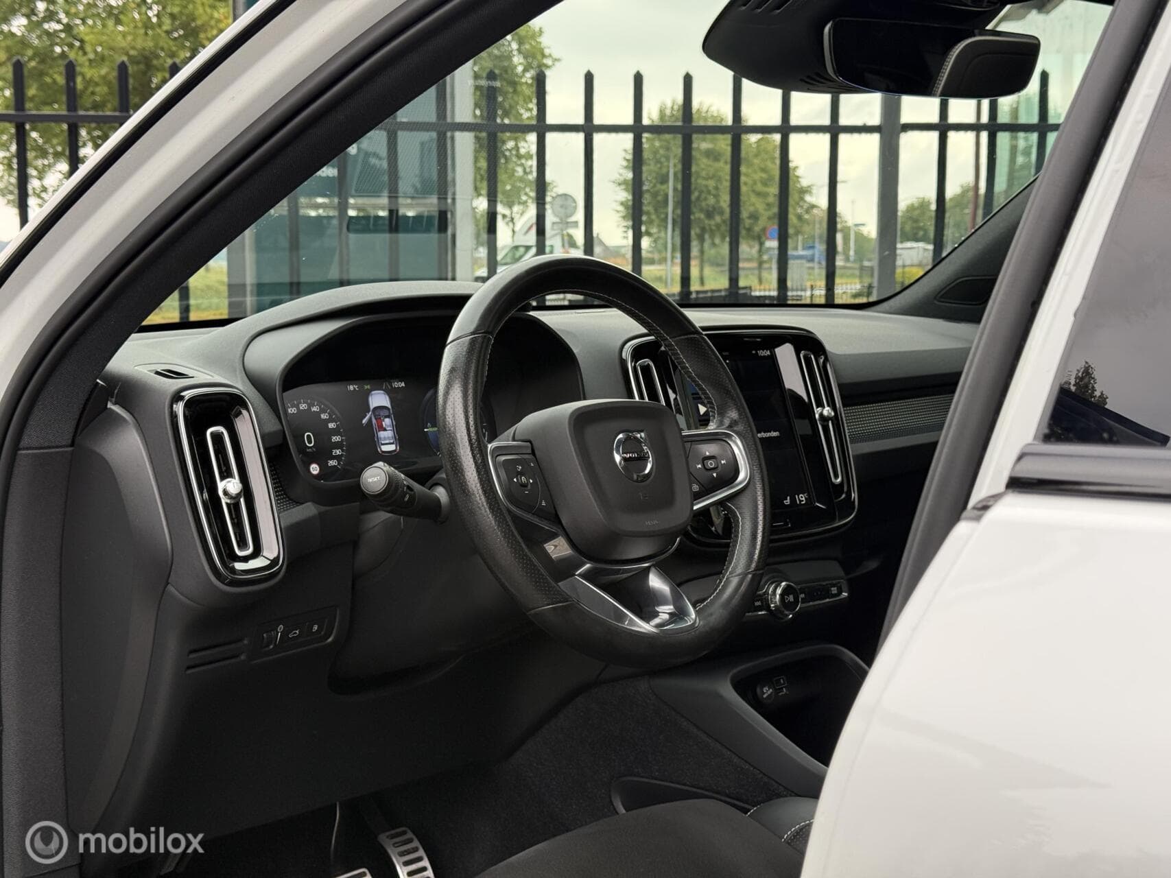 Volvo XC40 1.5 T5 Recharge R-Design|Pano|H/K|Carplay