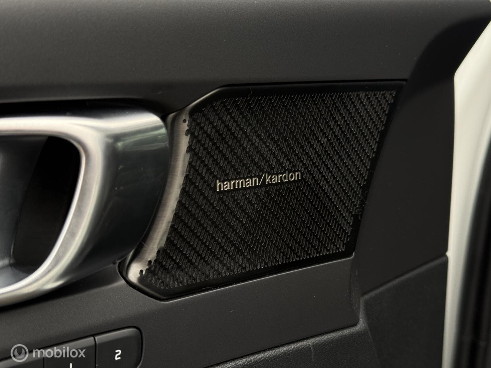 Volvo XC40 1.5 T5 Recharge R-Design|Pano|H/K|Carplay