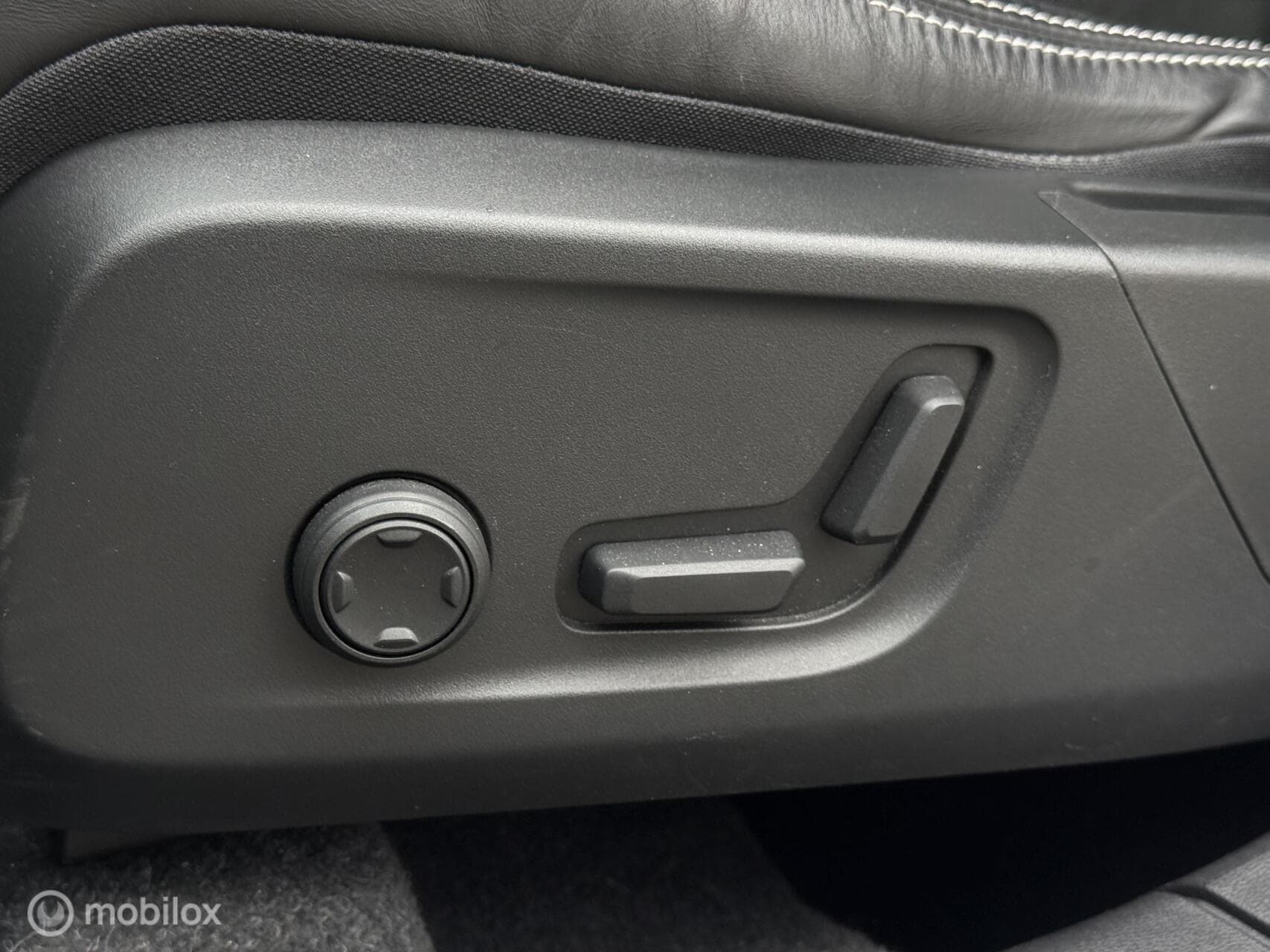 Volvo XC40 1.5 T5 Recharge R-Design|Pano|H/K|Carplay