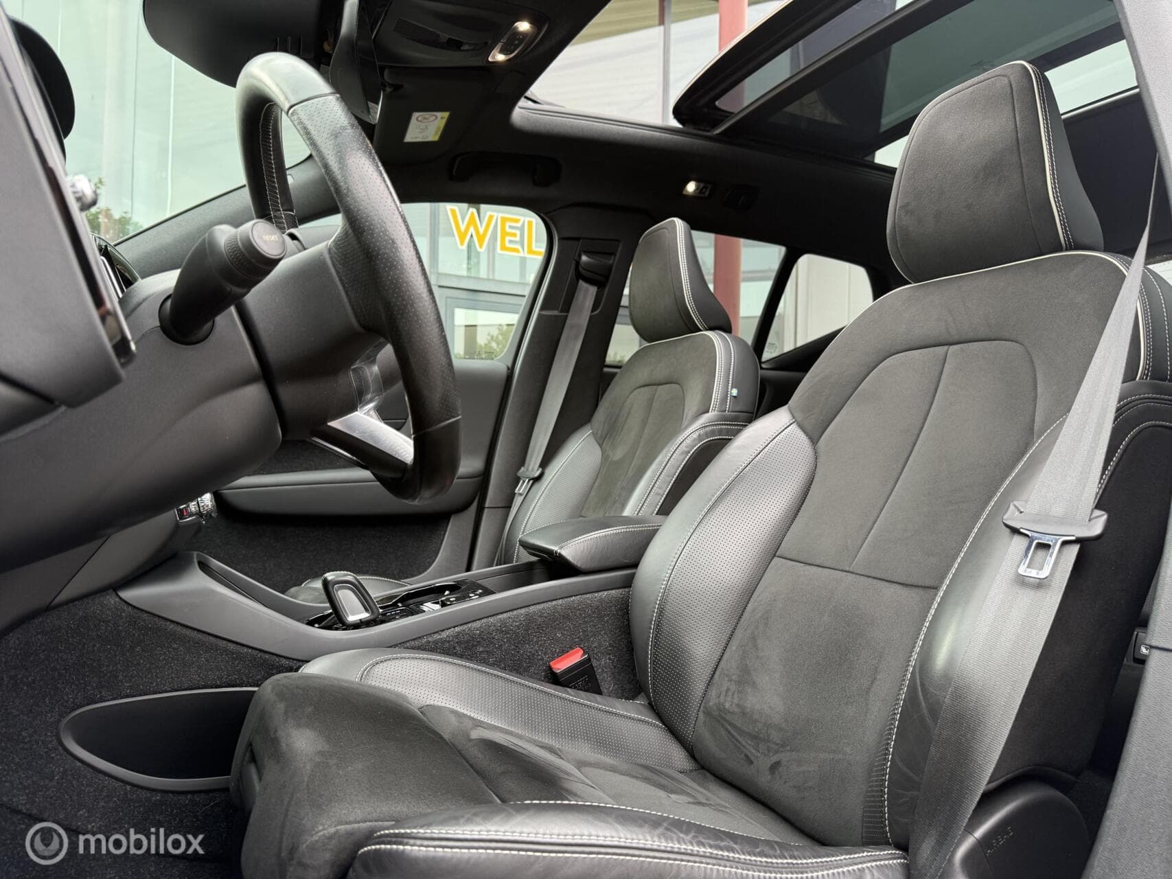 Volvo XC40 1.5 T5 Recharge R-Design|Pano|H/K|Carplay