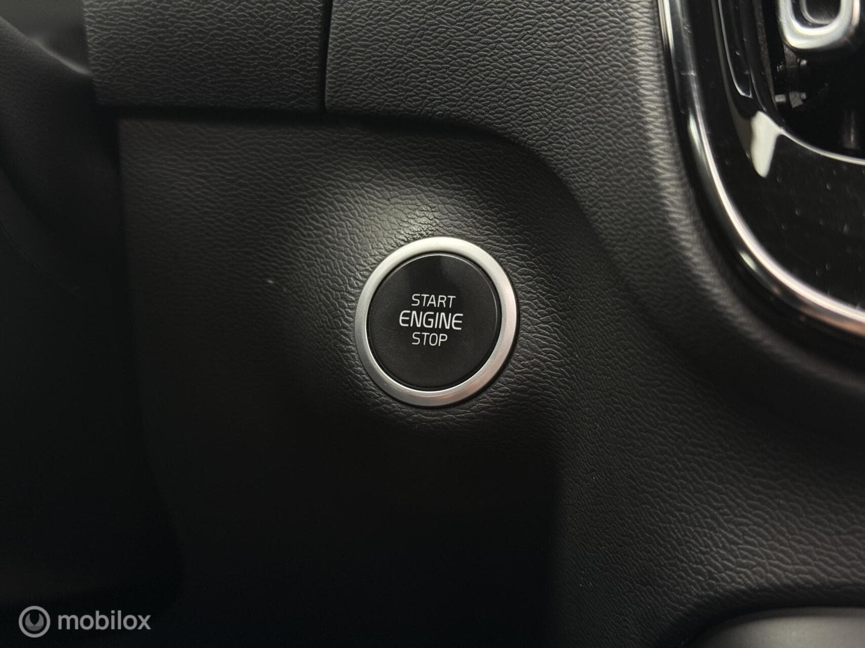 Volvo XC40 1.5 T5 Recharge R-Design|Pano|H/K|Carplay